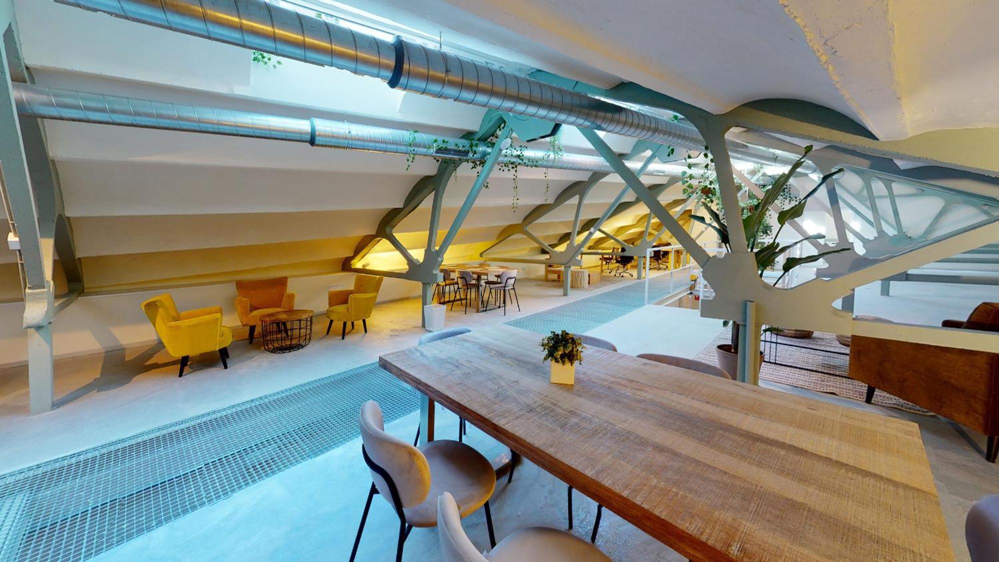 Ola Living Hostal Tetuan Madrid Exterior photo